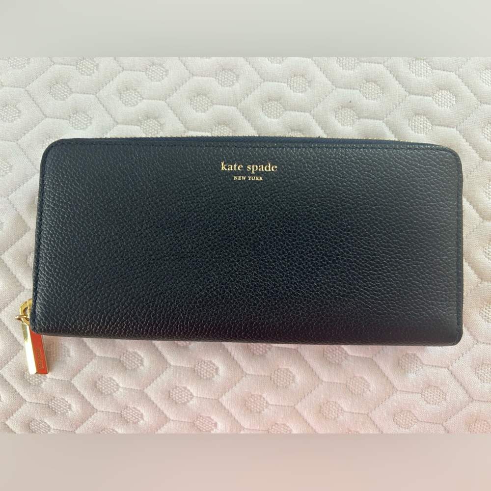 Kate Spade Navy Blue Wallet with Gold Zipper